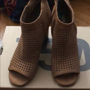 Guess booties